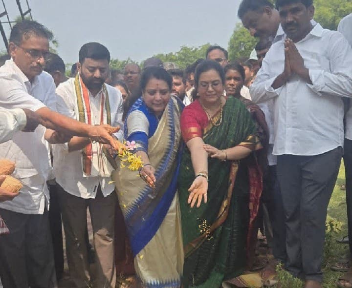 జలజీవన్ మిషన్ పనులకు శంకుస్థాపన చేసిన ఎమ్మెల్యే - Udayam