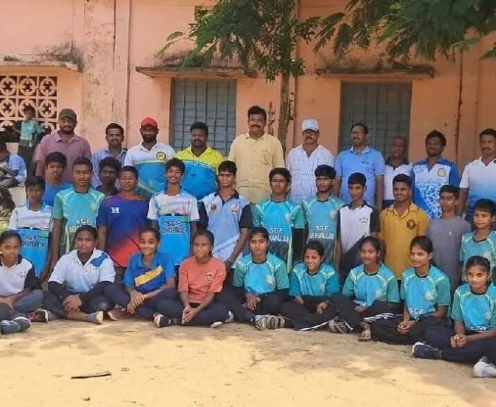 జిల్లా సాఫ్ట్‌బాల్ పురుషుల, మహిళల జట్ల ఖరారు - Udayam