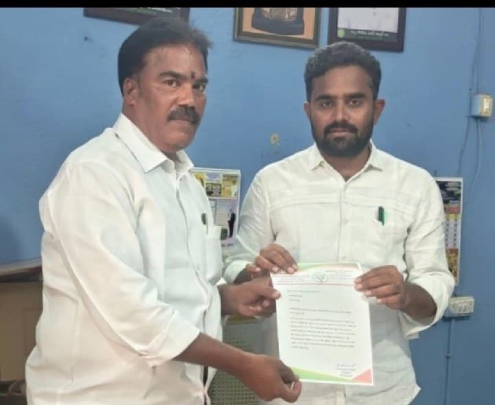 భూ ఆక్రమణదారులపై చర్యలు తీసుకోండి - Udayam