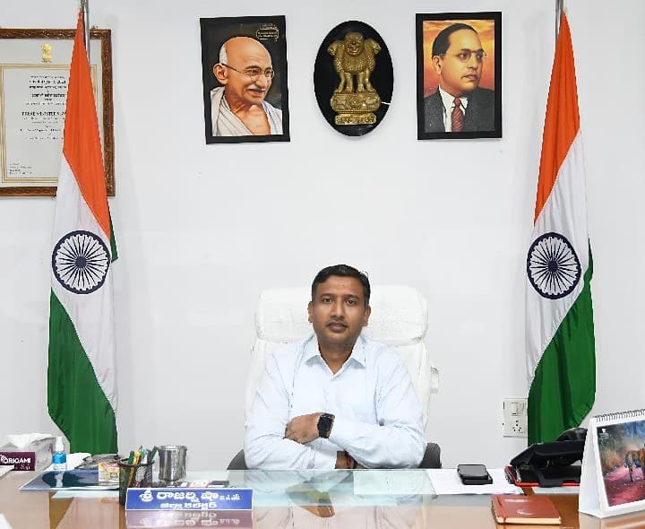ఎంఆర్‌పీ కంటే అధిక ధరకు ఎరువుల విక్రయం