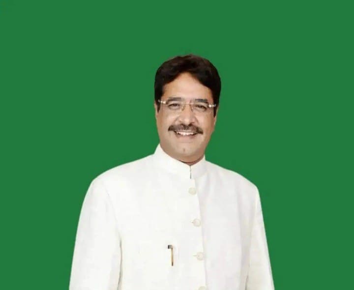 'మాదకద్రవ్యాల వ్యాపారులపై కఠిన చర్యలు తీసుకోవాలి' - Udayam