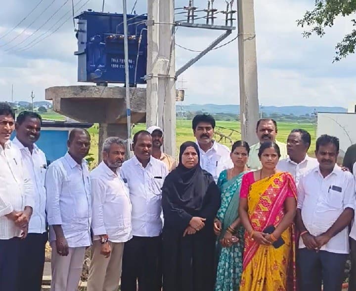 నూతన ట్రాన్స్ఫార్మర్ ప్రారంభం - Udayam
