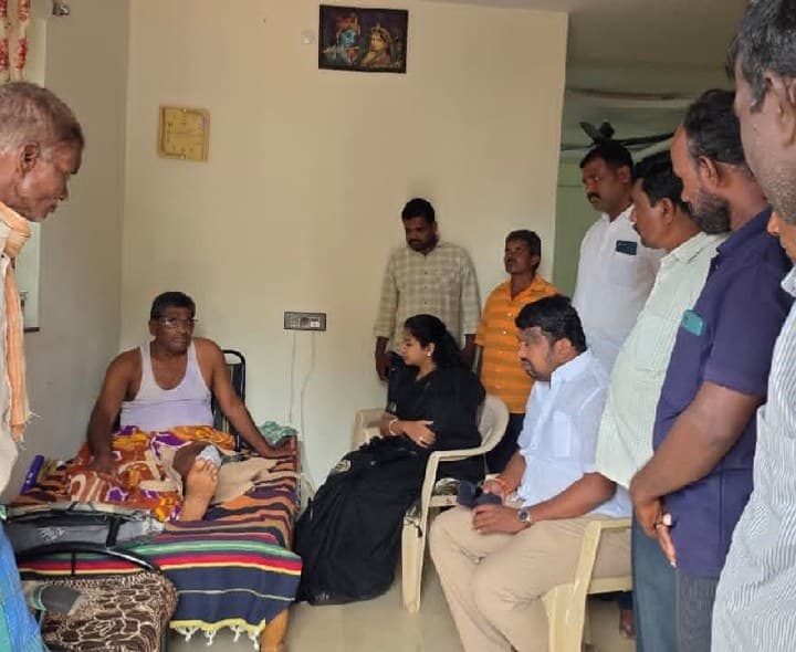 మొరంగపల్లి గ్రామంలో బాధిత కుటుంబాలను పరామర్శించిన డాక్టర్ ఏ. చంద్రప్రియ - Udayam