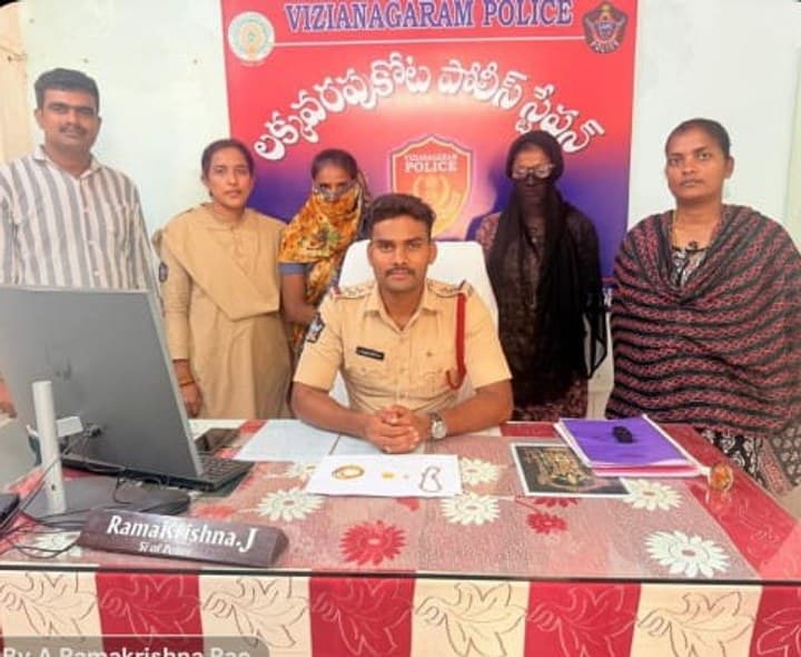 దొంగతనం కేసులో తల్లికూతురు అరెస్టు - Udayam