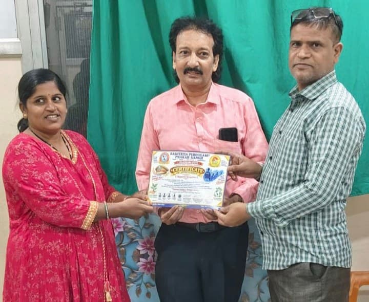 డా. ప్రశాంత్‌కు సన్మానం - Udayam