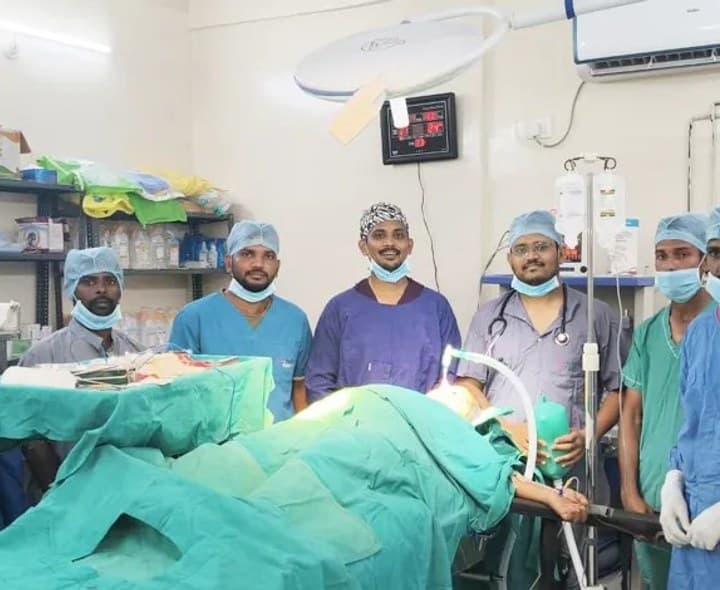 అరుదైన వ్యాధికి విజయవంతంగా శస్త్రచికిత్స - Udayam