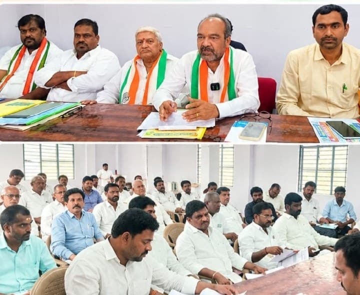 నోటీసులు అందుకున్న ఓటర్ల ఓటు హక్కును కాపాడుదాం డీసీసీ అధ్యక్షులు ధార సింగ్ - Udayam