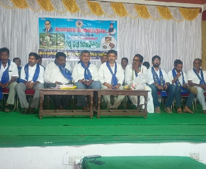 కుల పత్రాల సమస్య పరిష్కరించాలి - Udayam