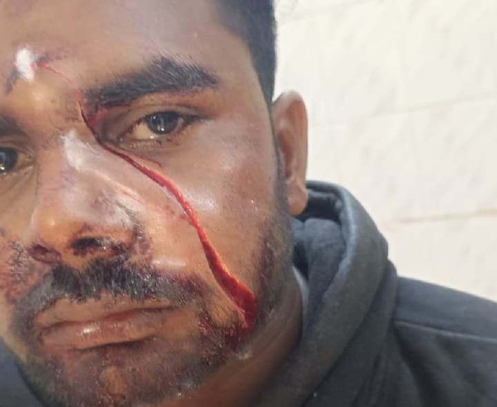 ఘర్షణ.. ఇద్దరిపై కత్తితో దాడి