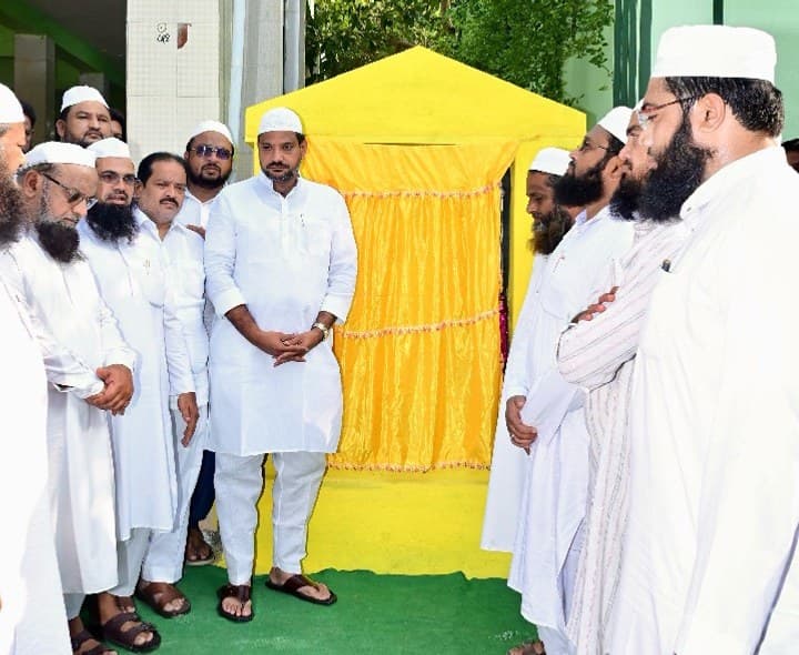 ముస్లిం ఖబరస్థాన్ అభివృద్ధికి శంకుస్థాపన - Udayam