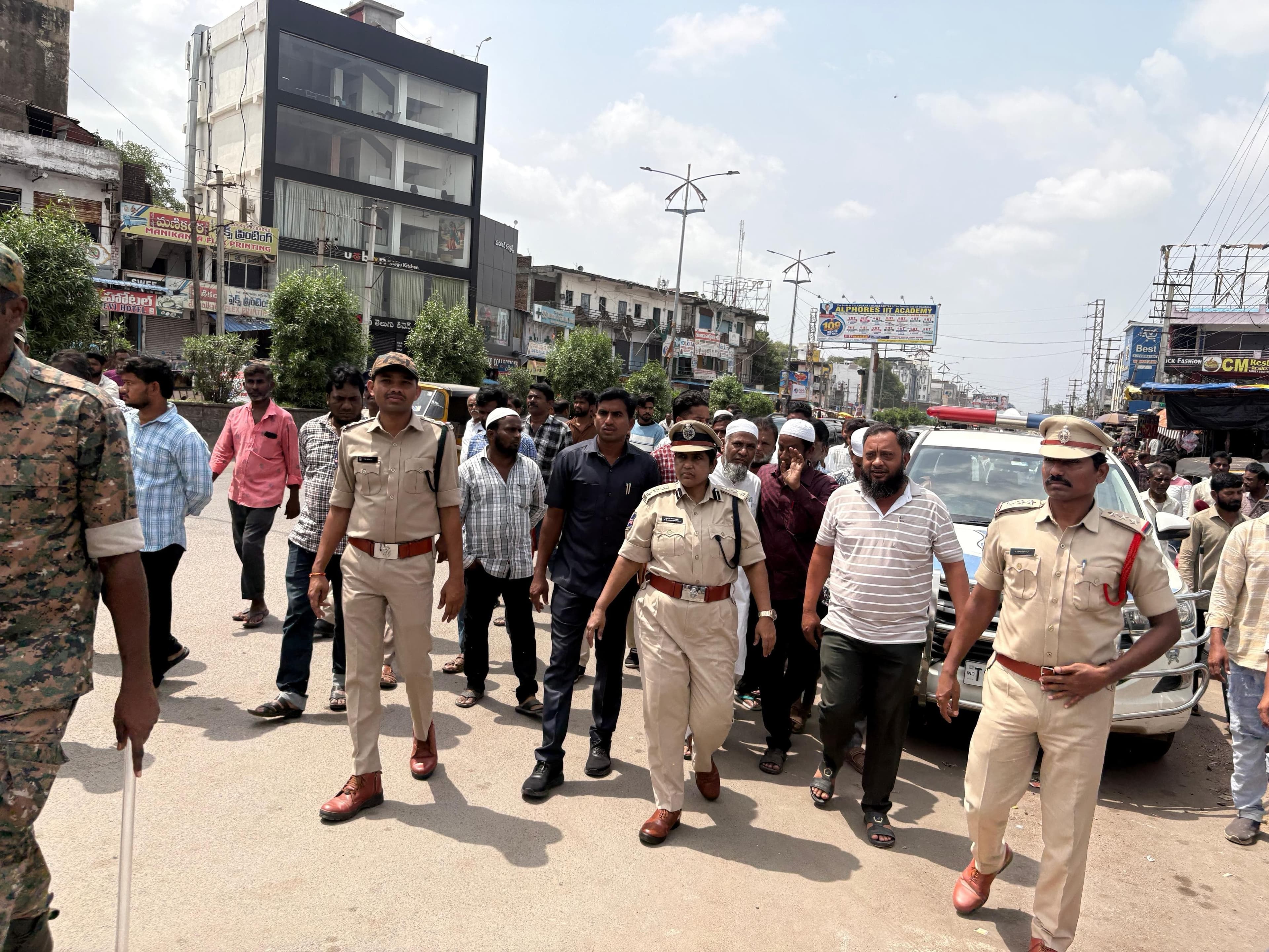 నిర్మల్‌లో ట్రాఫిక్ సమస్యల నివారణకు ప్రత్యేక కార్యాచరణ
