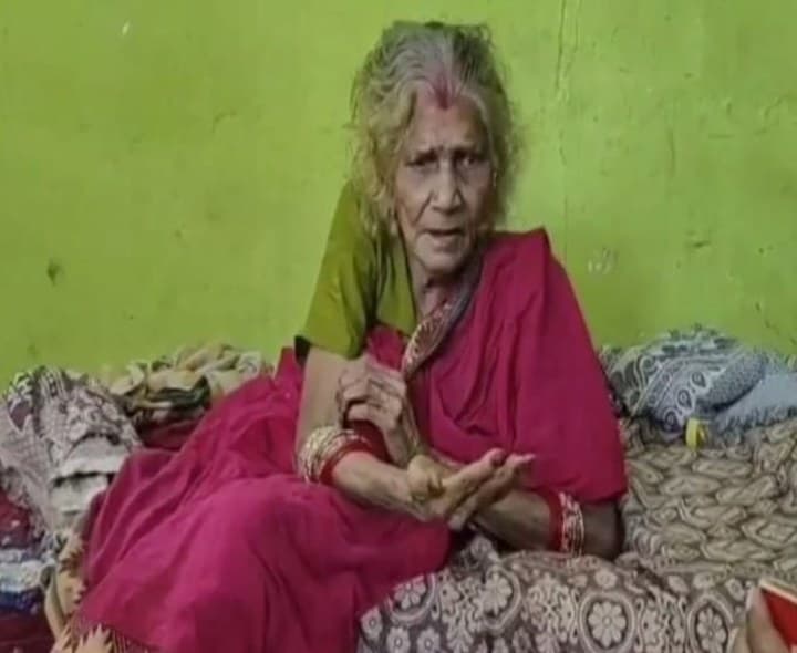 ఆమెకు కర్పూరమే ఆహారం.. గోవిందుడే జీవితం - Udayam