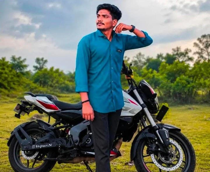 బాధ లోనూ మరొకరి జీవితంలో వెలుగులు నింపిన తల్లిదండ్రులు