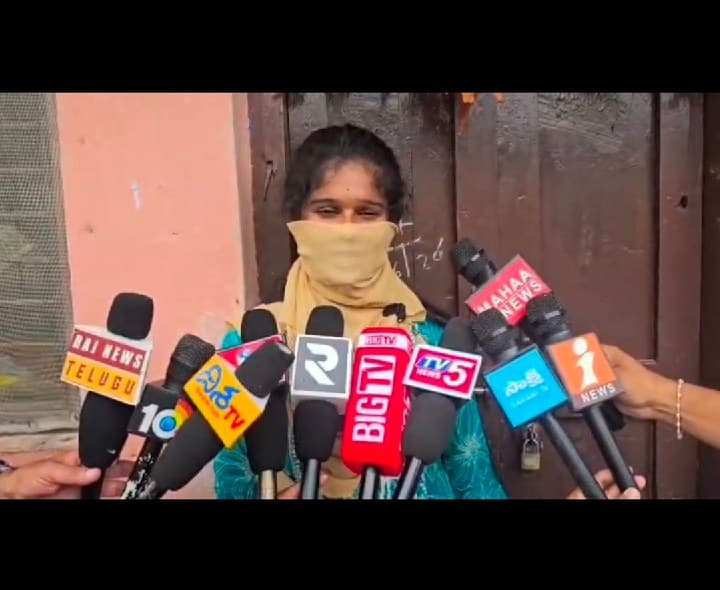 పెళ్లి చేసుకునే వరకు కదిలేది లేదు