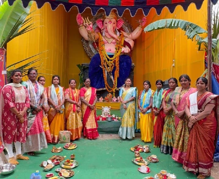 శివ మిత్ర మండపంలో మహిళల ఆధ్వర్యంలో ప్రత్యేక పూజా కార్యక్రమం - Udayam