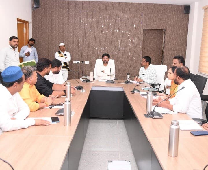 ఎస్ఐఆర్ ప్రక్రియ ప్రక్రియ త్వరగా పూర్తి చేసేలా సహకరించాలి - Udayam