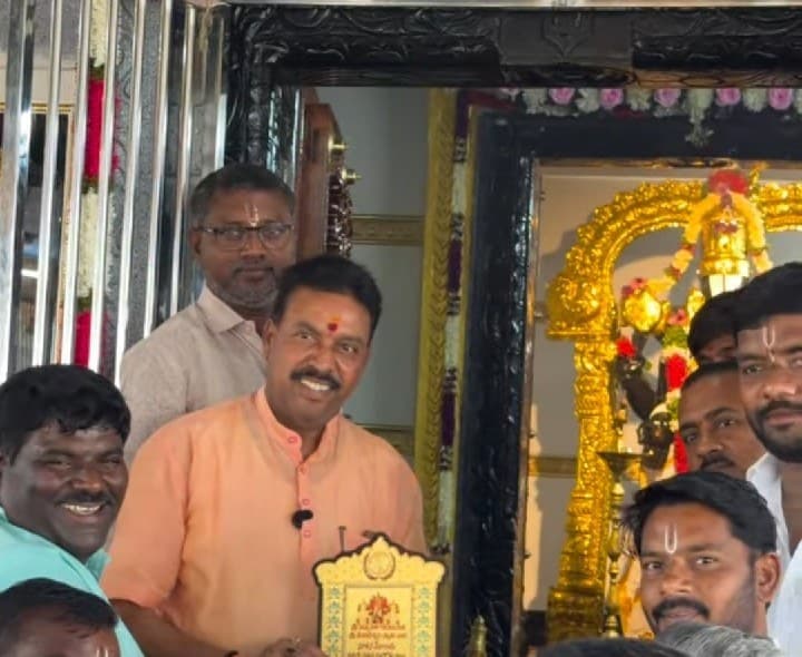 స్వామివారి ఆశీస్సులు తీసుకున్న బీజేపీ రాష్ట్ర కార్యవర్గ సభ్యులు గద్దెభూమన్న - Udayam