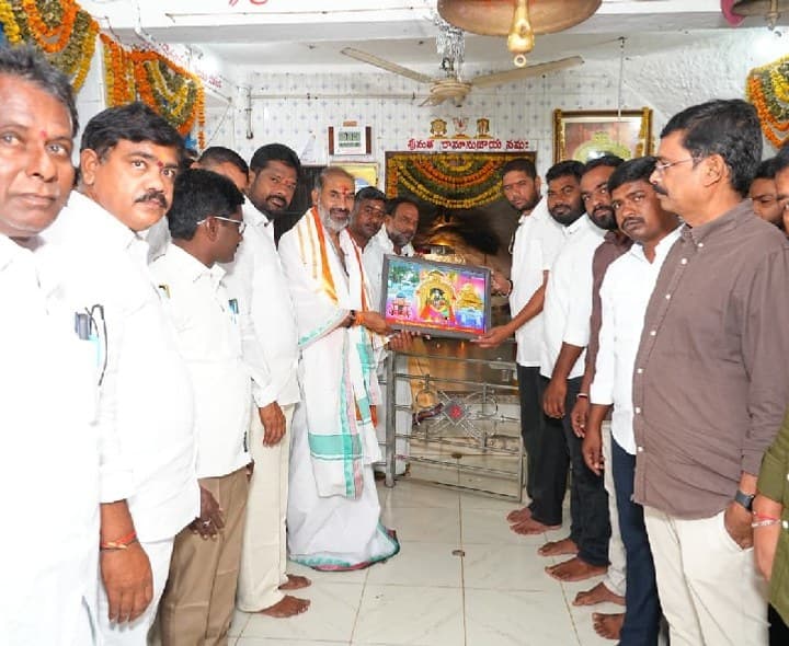 ఎమ్మెల్యే జన్మదినం సందర్భంగా పలు ఆలయాల్లో ప్రత్యేక పూజలు - Udayam