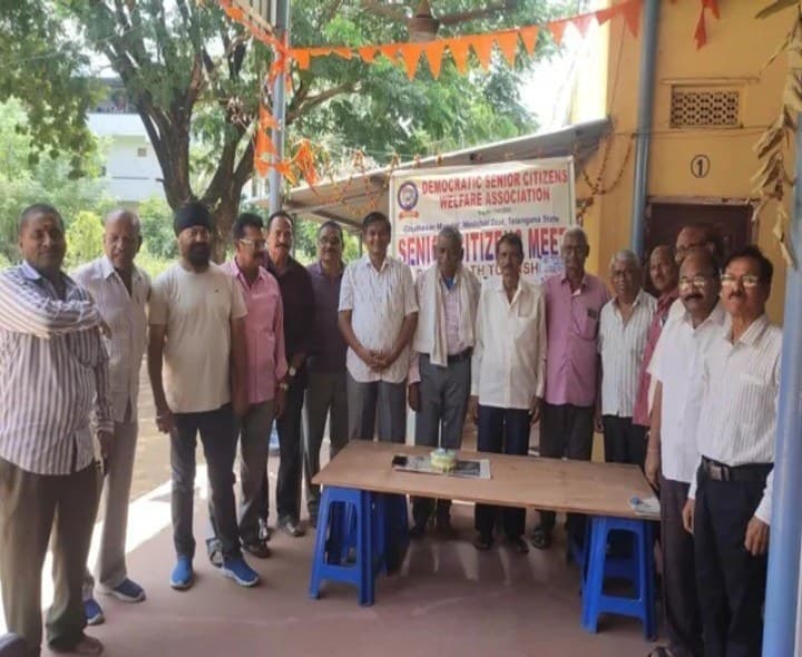 ఘనంగా అంతర్జాతీయ వృద్ధుల దినోత్సవం - Udayam