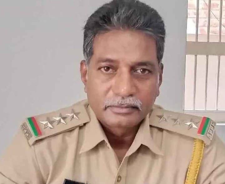 వైన్ షాపుల లైసెన్సుల పునరుద్ధరణకు ఆహ్వానం - Udayam