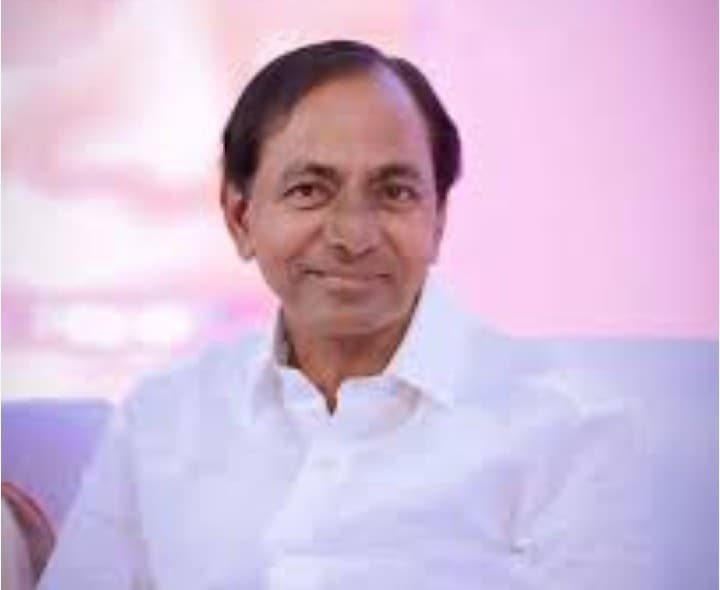 గాంధీజీ ఆశయాలను అనుసరించాలి: కేసీఆర్ - Udayam