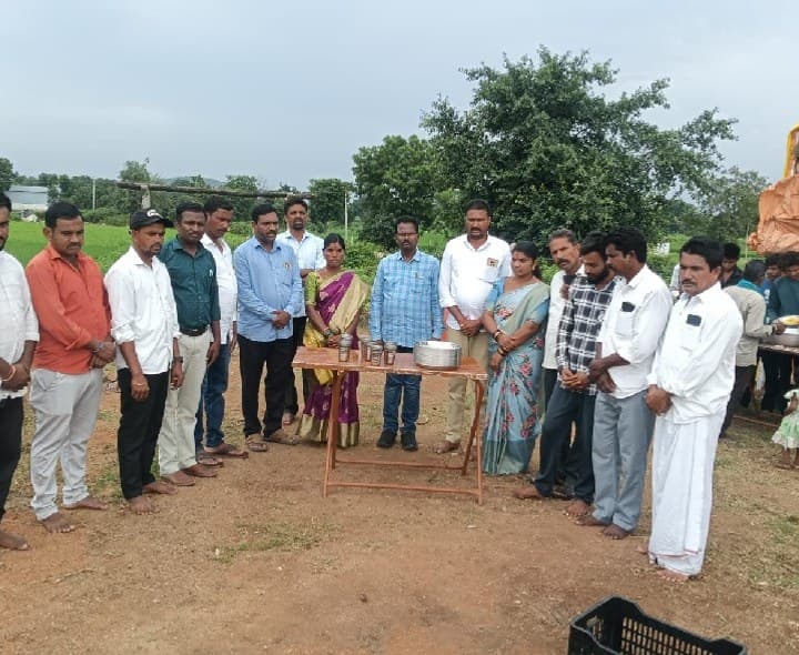 గూడి తండాలో స్టీల్ బ్యాంక్ - Udayam
