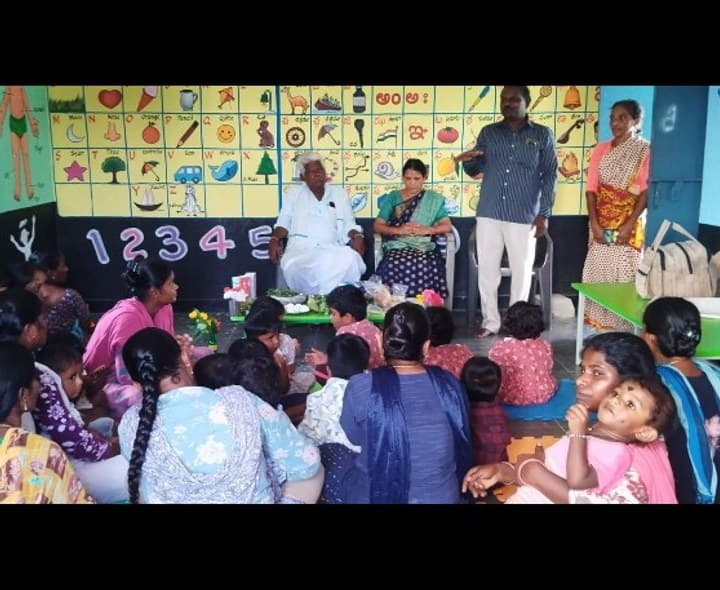 పౌష్టికాహారాన్ని తప్పకుండా తినిపించాలి - Udayam
