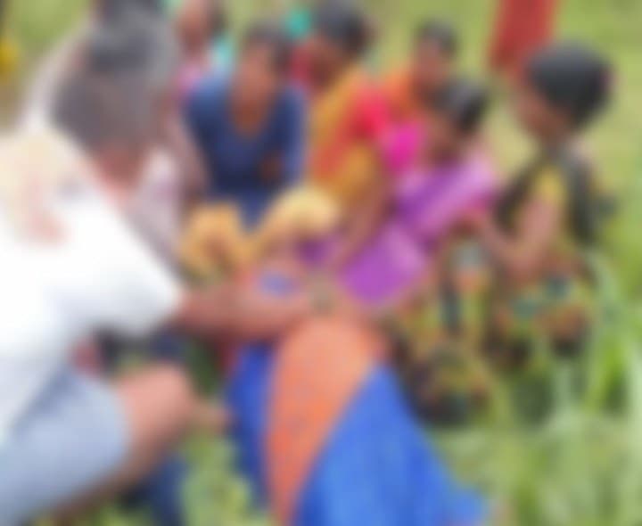 విద్యుత్ వైరు తగిలి మహిళ మృతి - Udayam