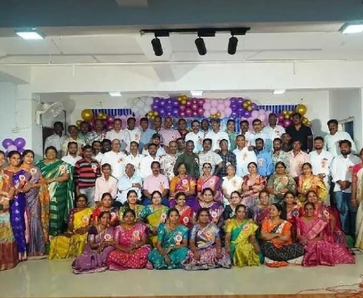 34 ఏళ్ల స్నేహబంధానికి ఆత్మీయ సమ్మేళనం - Udayam