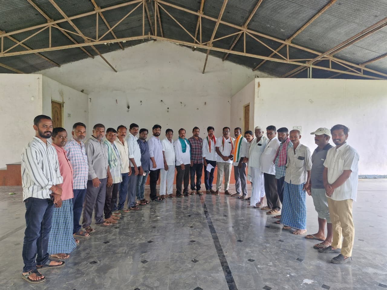 కాంగ్రెస్ పార్టీ నూతన గ్రామ కమిటీ ఎన్నిక - Udayam Digital