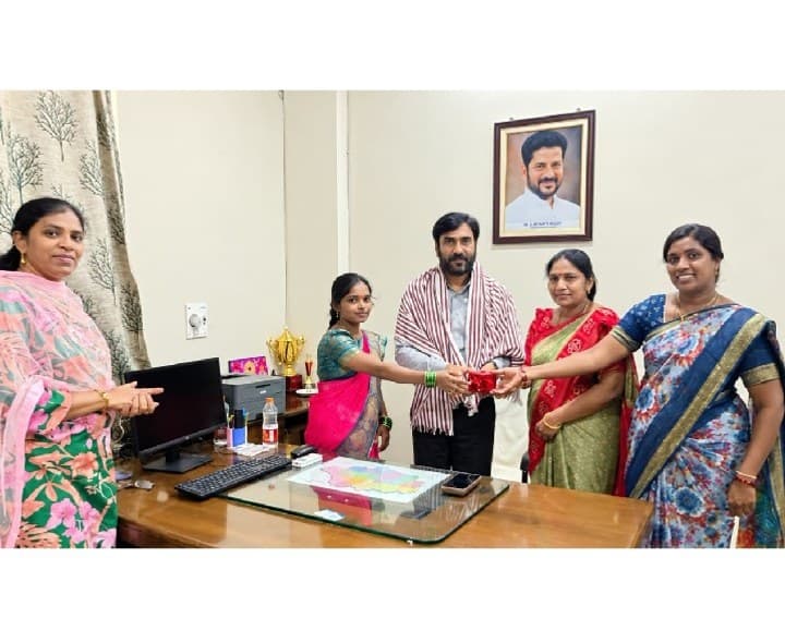 సెర్ప్ కార్యక్రమాల విజయవంతానికి కృషి చేయాలి - Udayam