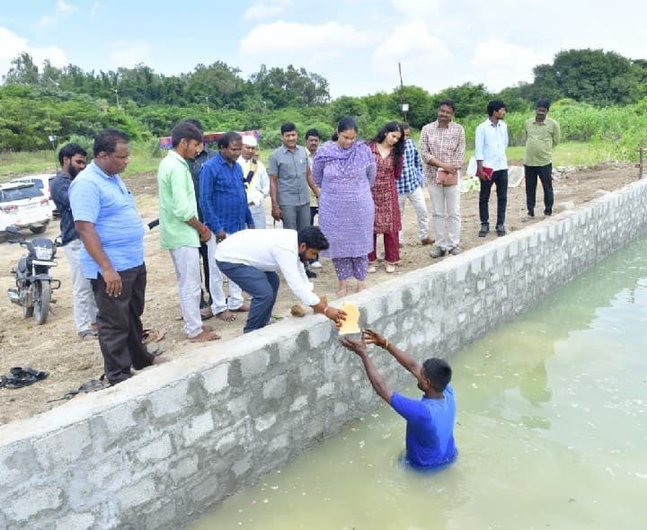 భద్రత, పారిశుధ్యం, దీపాలు, తాగునీటి సౌకర్యాలు ఉండేలా చూడాలి - Udayam