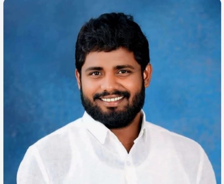 దళిత నాయకులపై కేసులు పెట్టడం అన్యాయం మాజీ సర్పంచ్ అనిల్ - Udayam