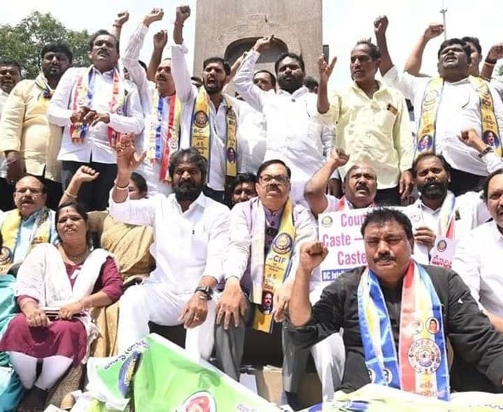 బీసీలకు చట్టసభల్లో రిజర్వేషన్లు కల్పించాలి: శ్రీనివాస్ గౌడ్ - Udayam