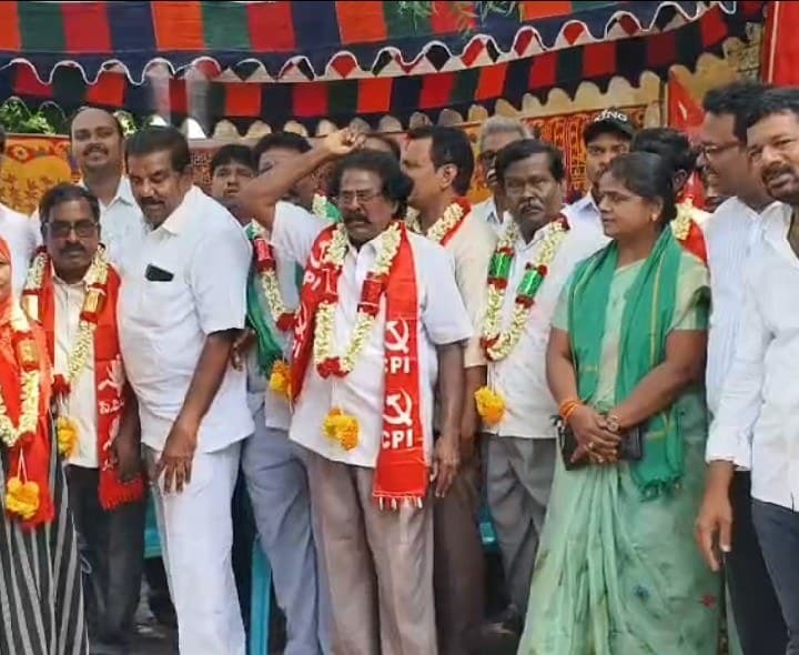 సామూహిక దీక్షలకు వైసీపీ నేతల మద్దతు - Udayam