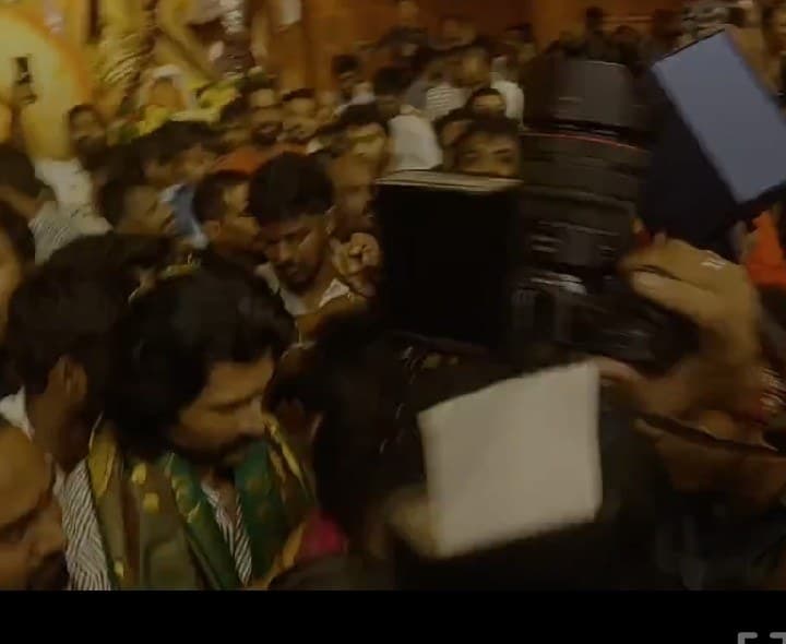 బాలాపూర్ గణనాథుడిని దర్శించుకున్న విజయ్ దేవరకొండ - Udayam