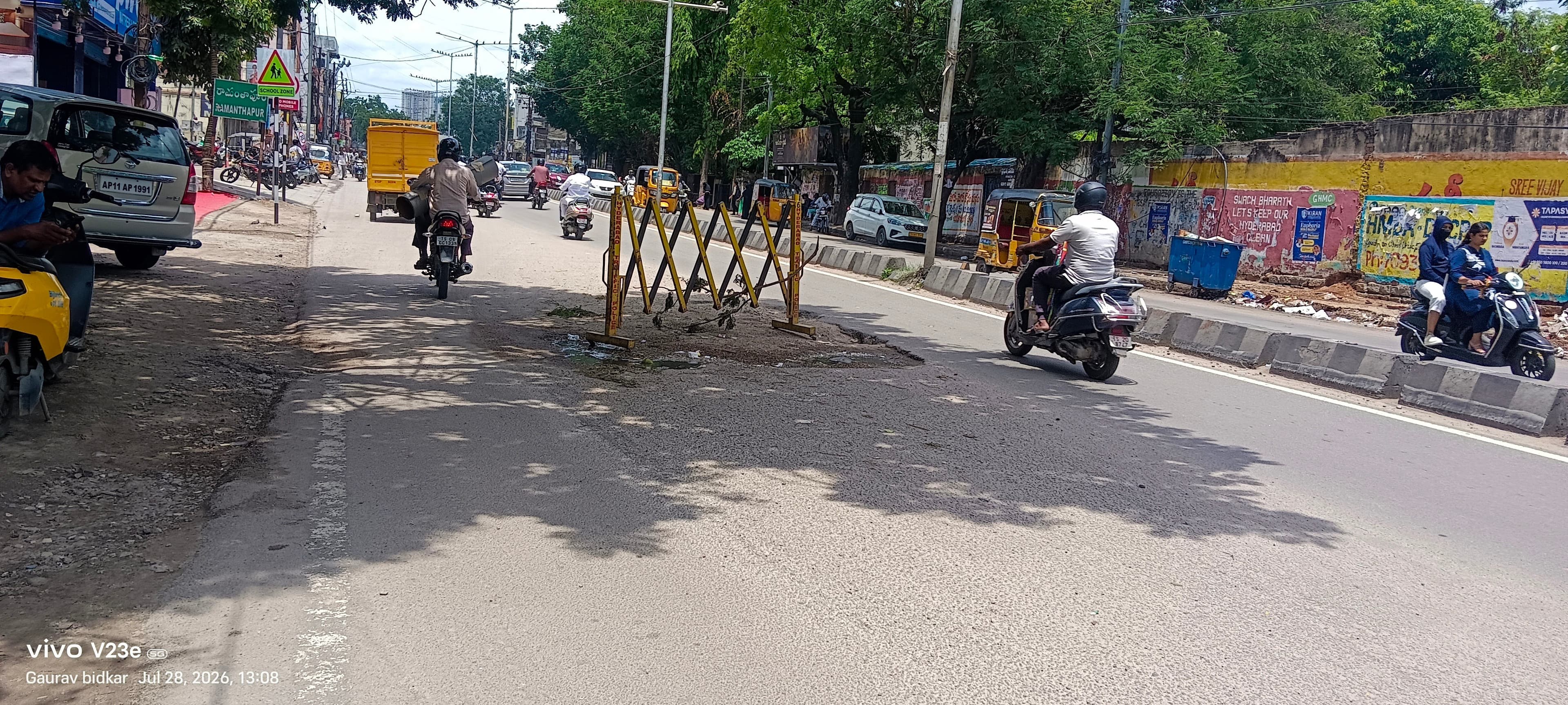 రామంతపూర్  మెయిన్ రోడ్ దుస్థితి. - Udayam Digital