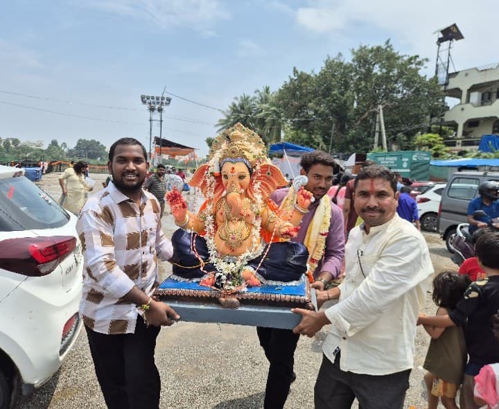 నియోజకవర్గ వ్యాప్తంగా ఘనంగా వినాయక నిమజ్జనాలు - Udayam