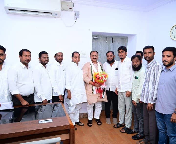 నిర్మల్ మున్సిపాలిటీ అభివృద్ధికి నిధులు కేటాయించాలి - Udayam