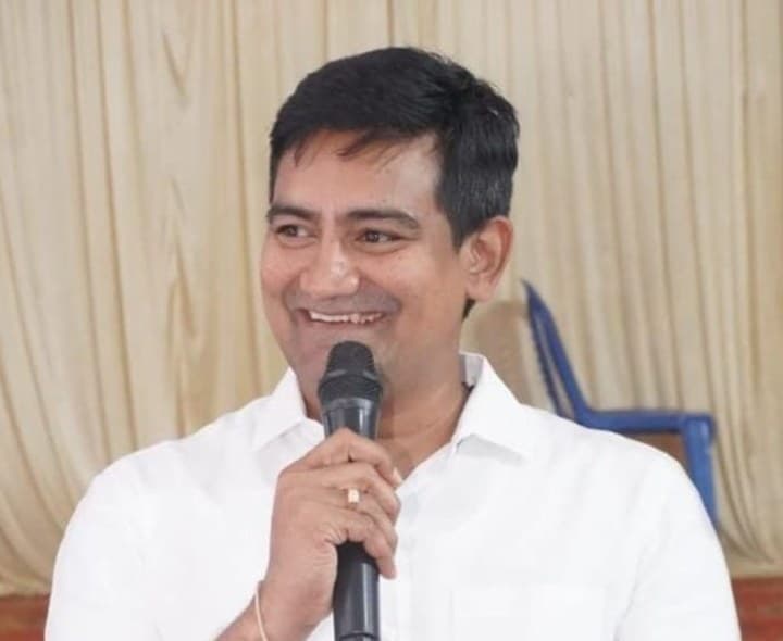 ప్రజలందరికీ వినాయక చవితి శుభాకాంక్షలు - Udayam