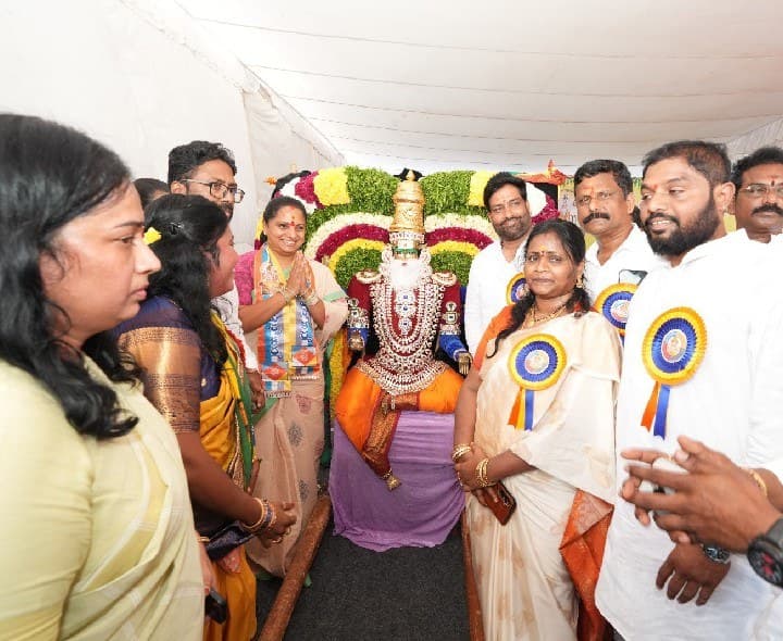 విశ్వకర్మల జీవితాల్లో మార్పులు తెస్తాం: కవిత - Udayam