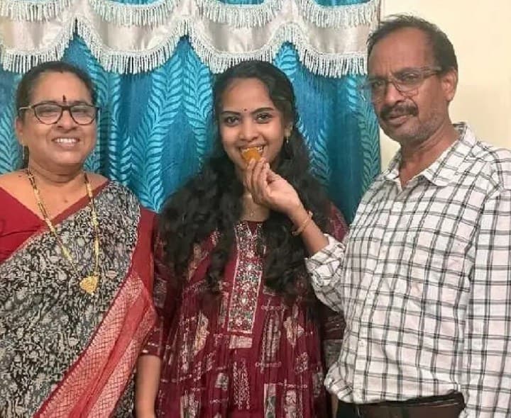 నీట్ పీజీలో రేణుకకు 777వ ర్యాంకు - Udayam
