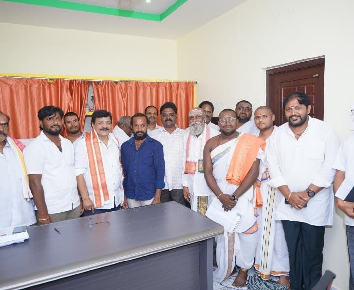 నిత్య వేద పారాయణదారులకు నియామక పత్రాలు: మంత్రి దుర్గేష్ - Udayam