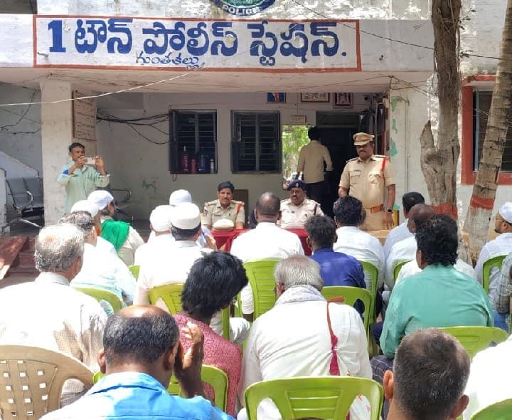మీలాద్ పండుగను ప్రశాంతంగా జరుపుకోవాలి