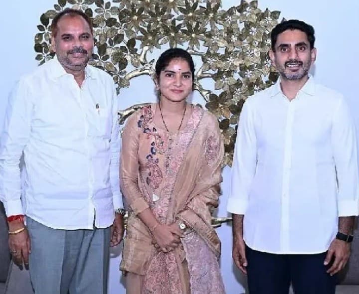 లోకేశ్తో చిన్న శ్రీను భేటీ.. కీలక చర్చ - Udayam