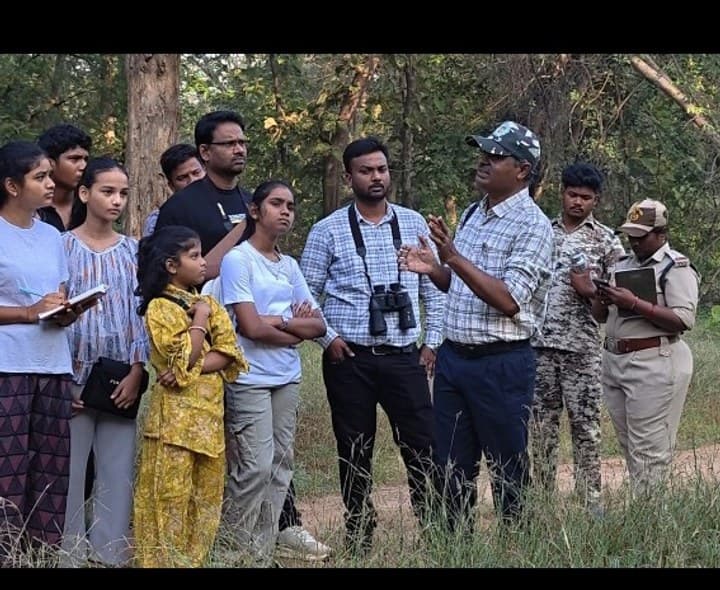 అడవులు వన్యప్రాణులు కీలక పాత్ర పోషిస్తాయి - Udayam