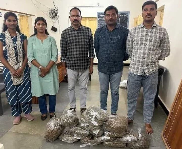 మల్కాజిగిరిలో 19 కిలోల గంజాయి పట్టివేత