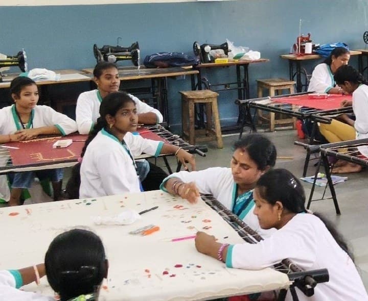 ఉచిత శిక్షణ కోసం దరఖాస్తులు ఆహ్వానం - Udayam