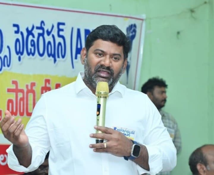 సంక్షేమానికి ప్రభుత్వం కట్టుబడి ఉంది - Udayam