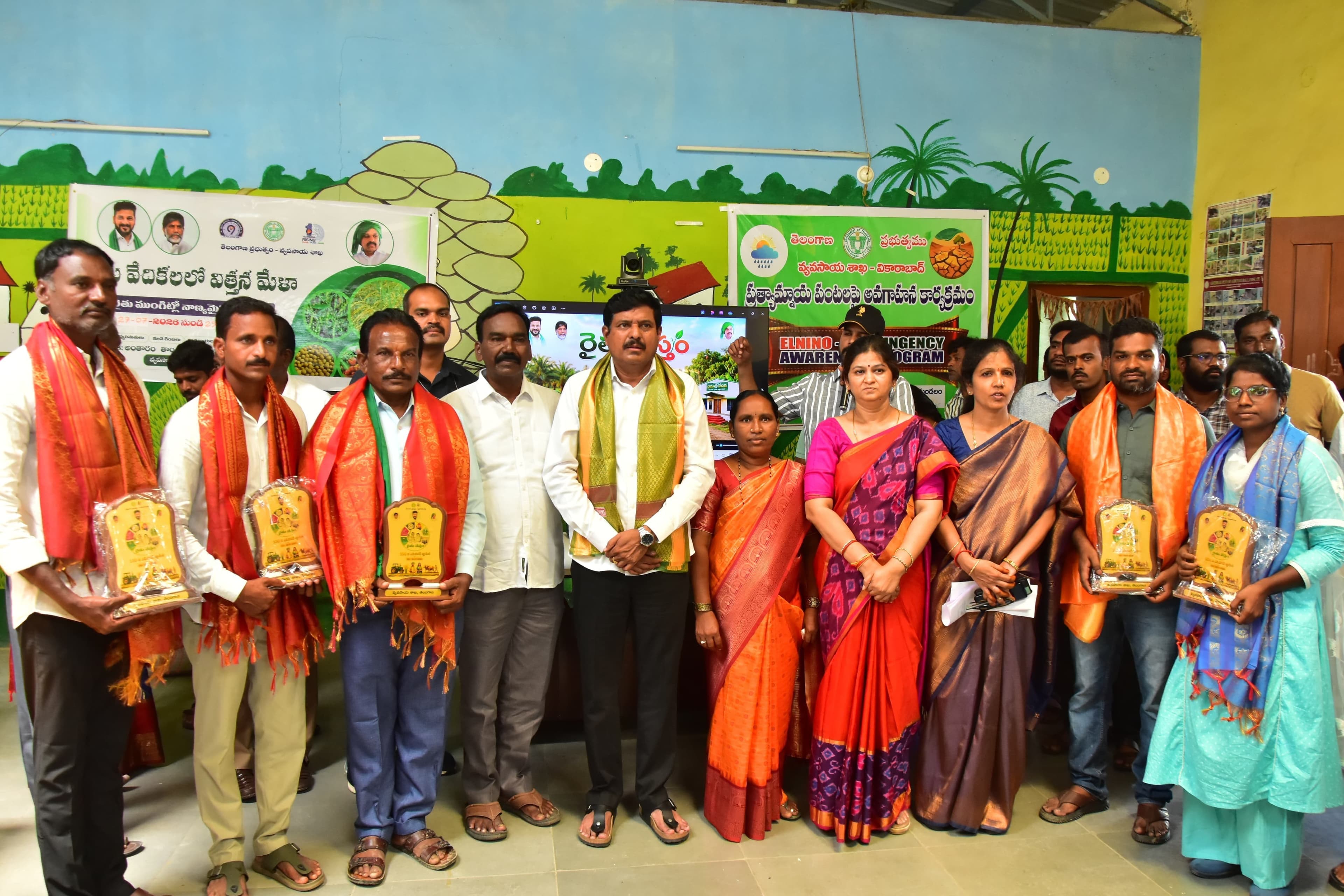 శాస్త్రీయ పద్ధతుల్లో సాగు చేపట్టాలి: ఎమ్మెల్యే BMR
